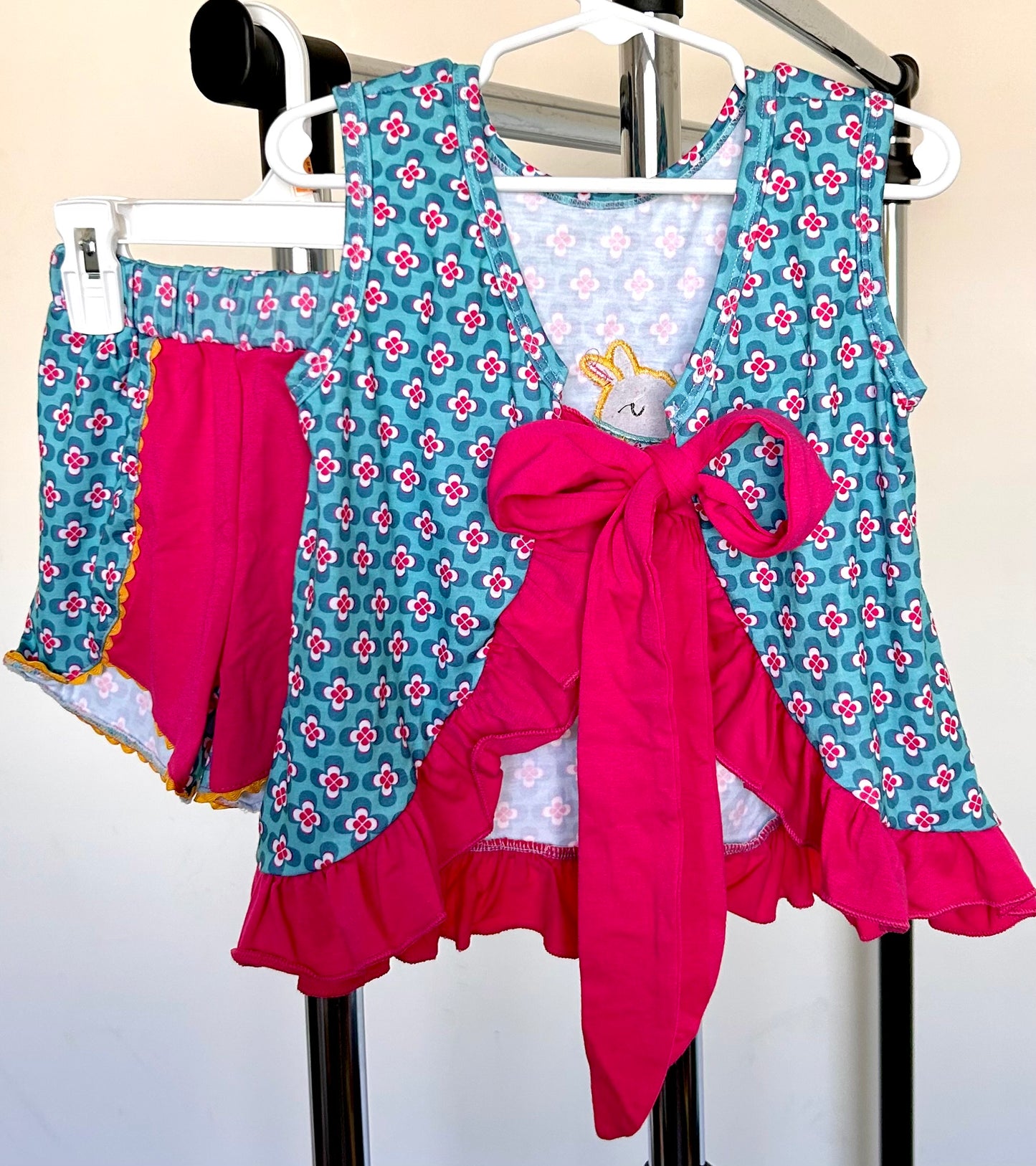 Teal and Pink Geo LLama